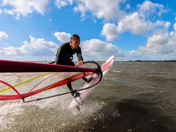 f2 Shaka windsurfing